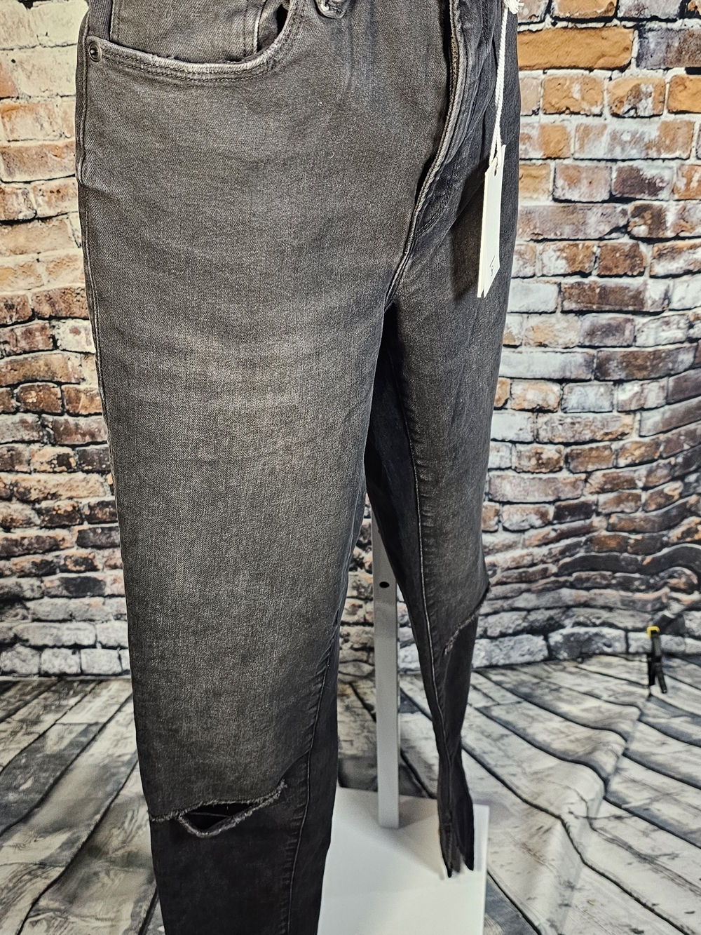 GOOD AMERICAN Good Legs Skinny Jeans NWT Black Wash Slit Hem 35” Stretch Denim - Picture 3 of 9
